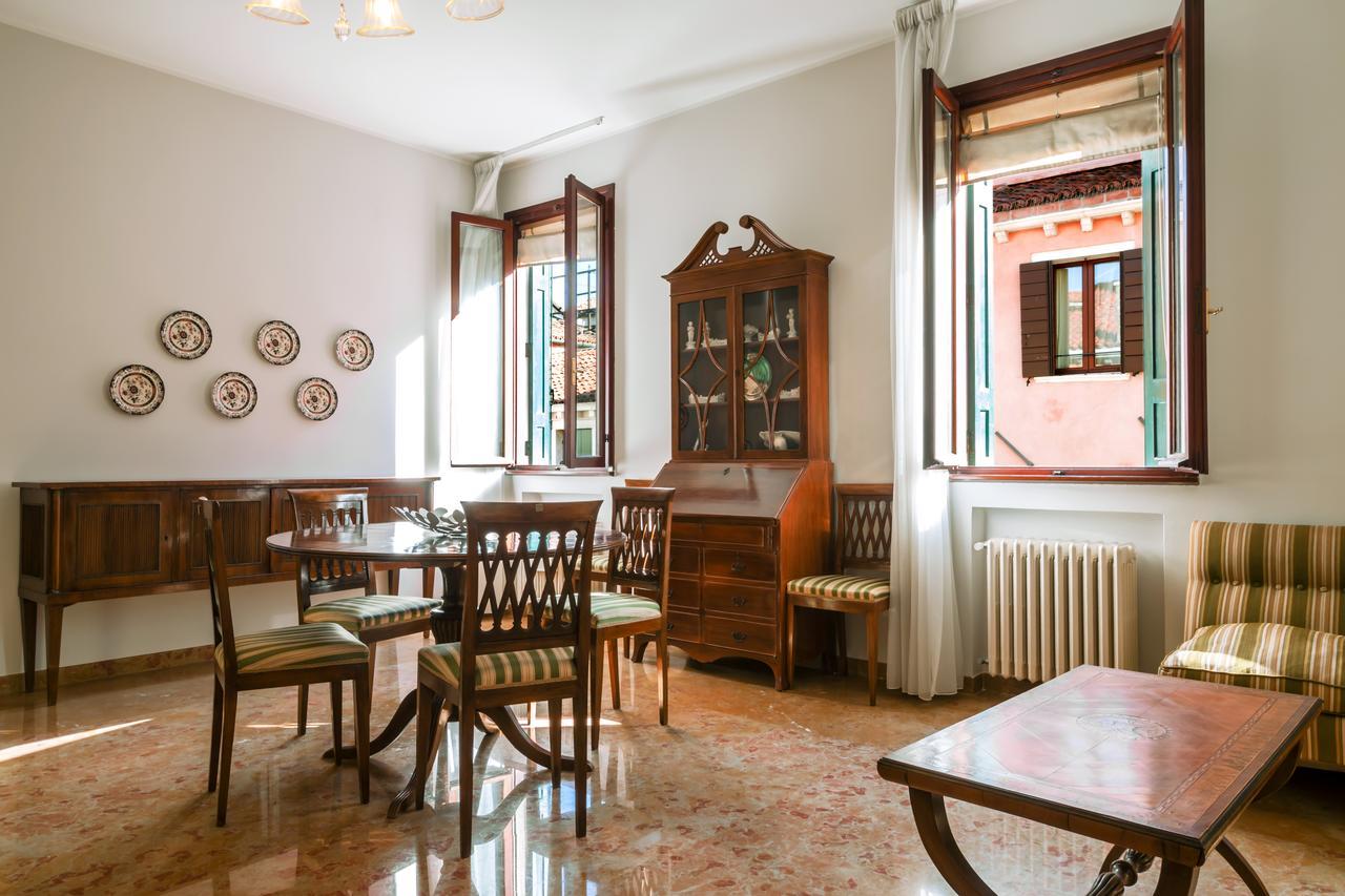 Rialto Bridge Big Apt With Lift By Lionhost Venezia Esterno foto